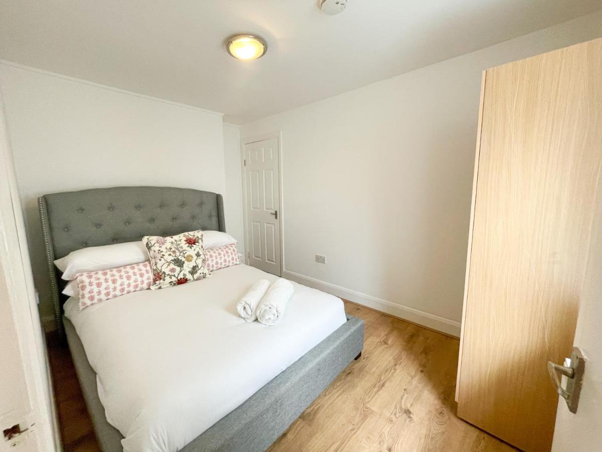 134 Kilburn Road Apartment Londen Buitenkant foto