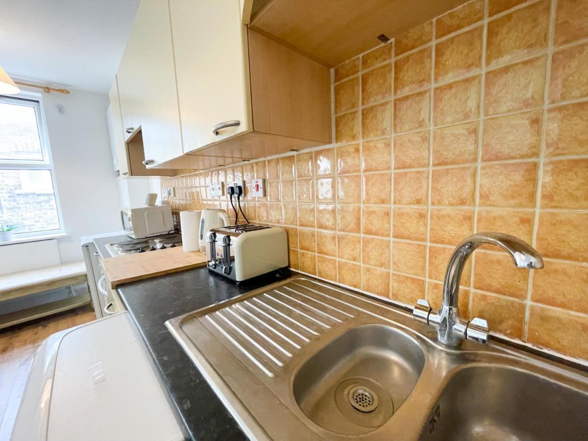 134 Kilburn Road Apartment Londen Buitenkant foto